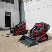 Večnamenski mehanski nakladalnik